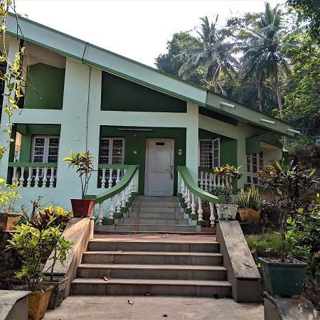 Farmagudi Residency Hotel Donshiwado Exterior photo